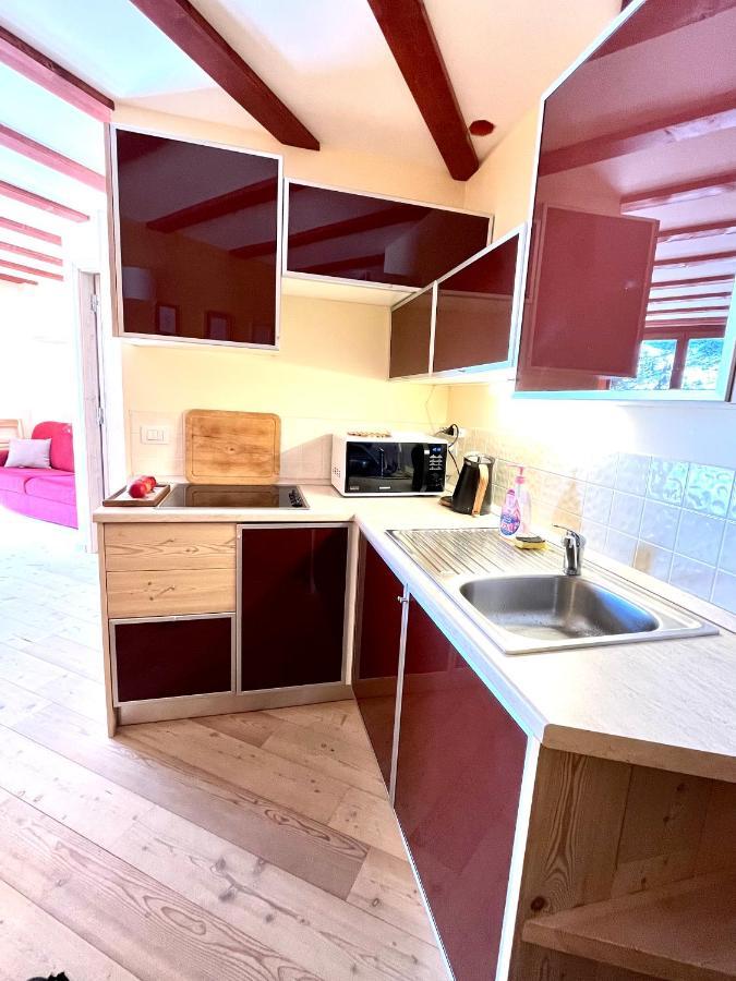 La Casa Bianca - Ski, Hike & Bike Passo del Tonale Exterior photo