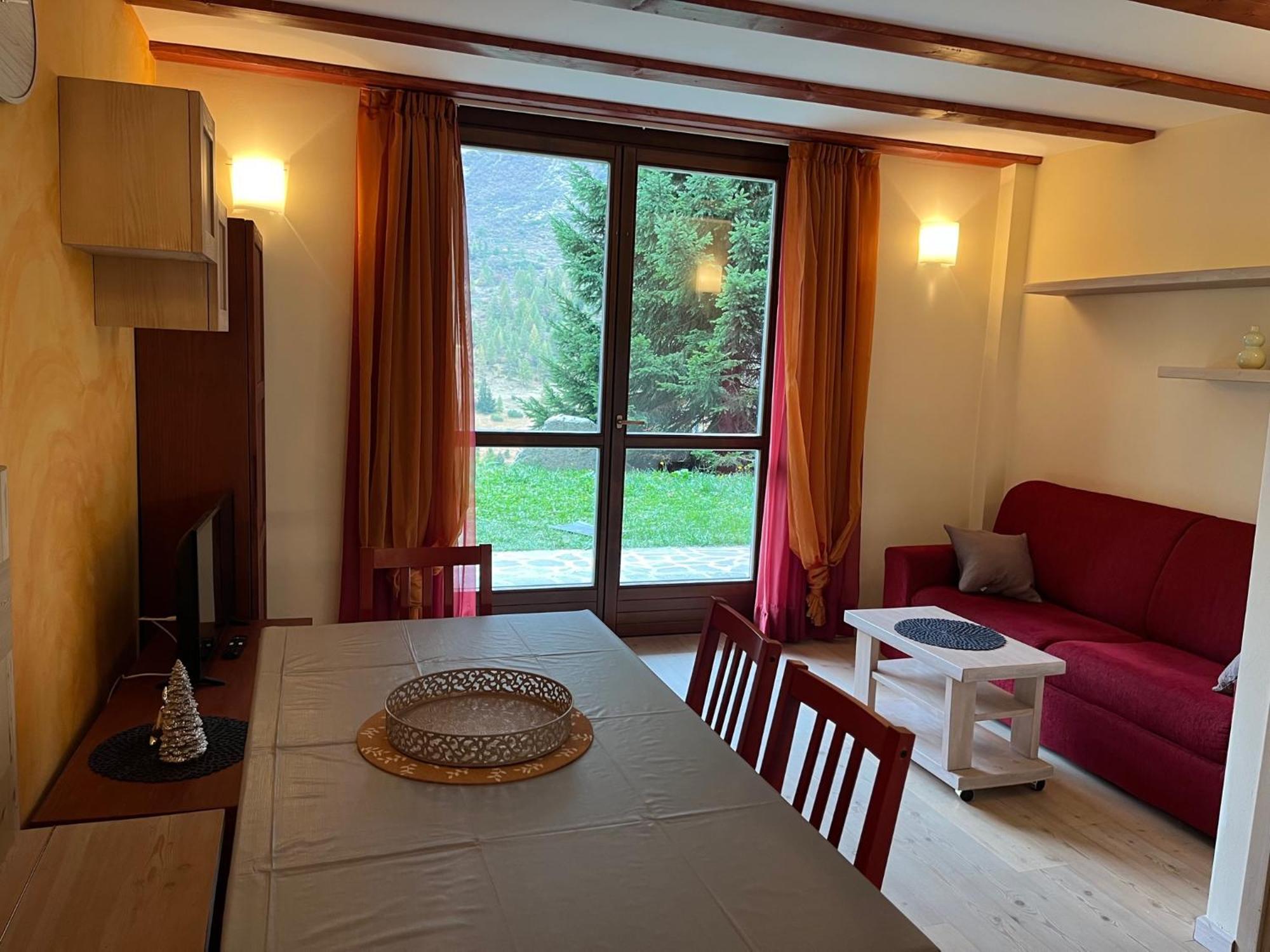La Casa Bianca - Ski, Hike & Bike Passo del Tonale Exterior photo